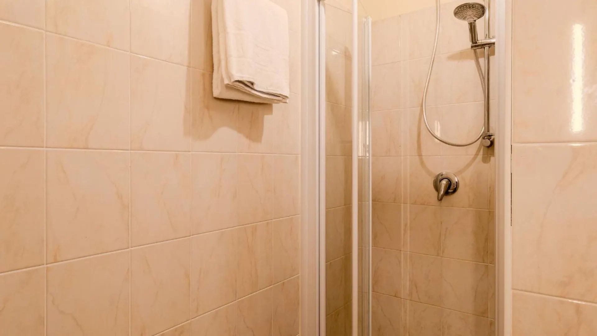 Apartment Piazza San Giuseppe-10 By Interhome Acquaseria Italie