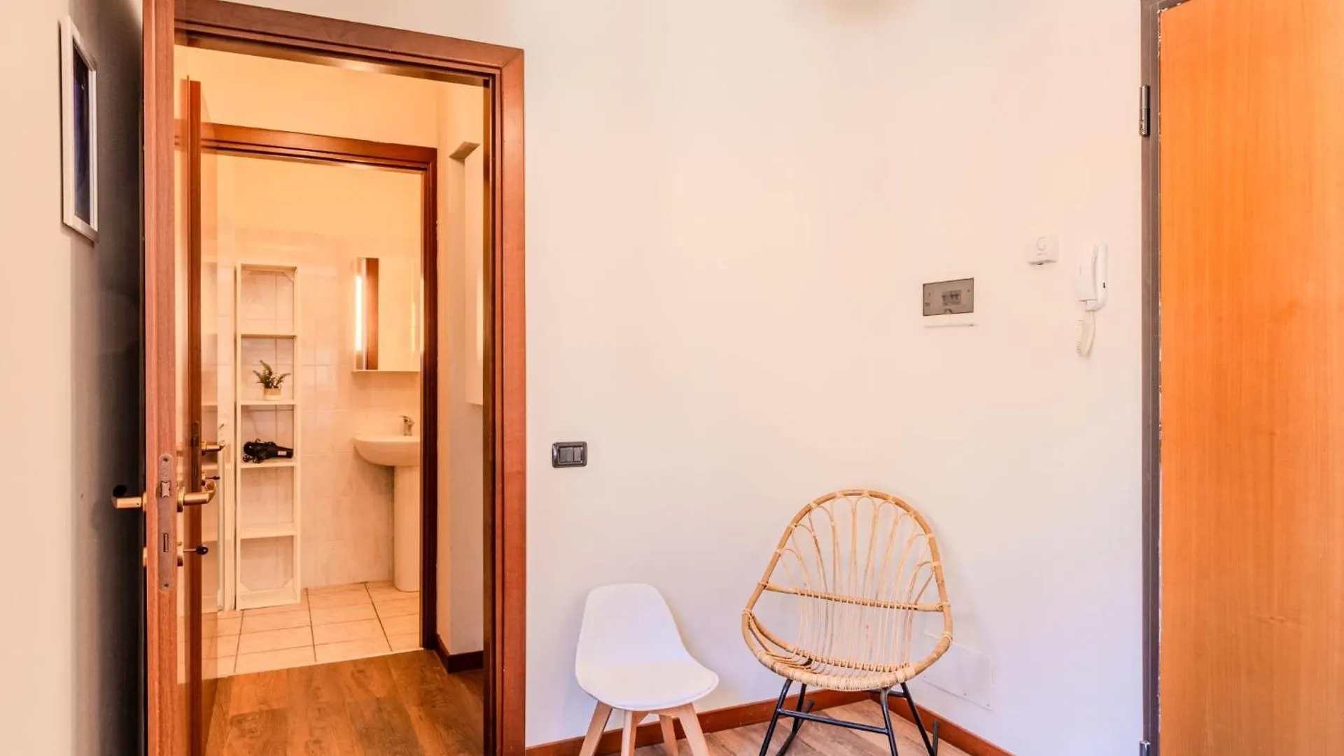 Apartment Piazza San Giuseppe-10 By Interhome Acquaseria